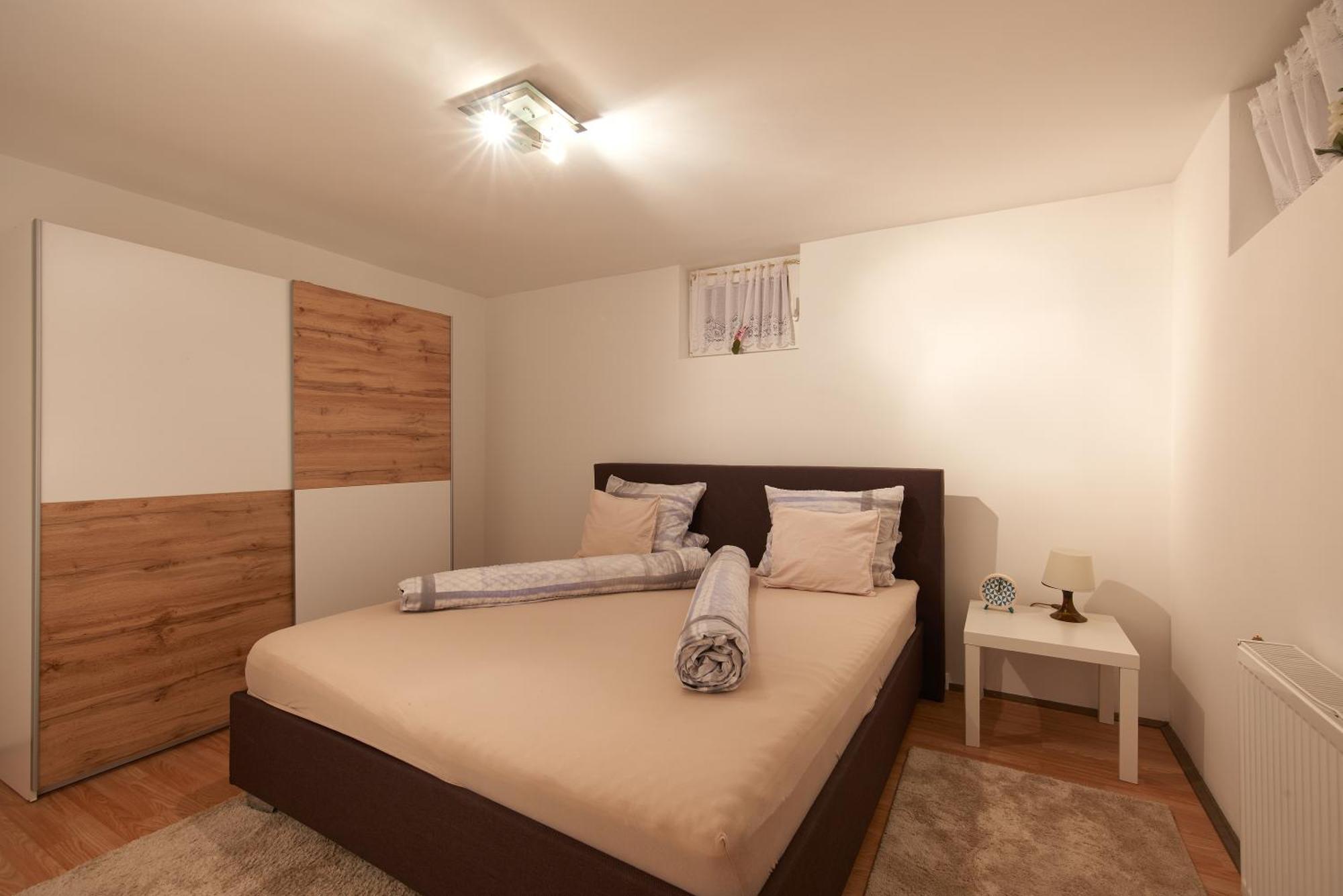 Spacious Near Schoenbrunn Castle Appartement Vienne